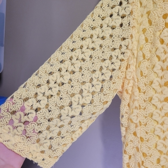 Rabbit designs pale yellow crochet lined dress size14 elbow lengthsleeve unlined - Picture 4 of 8